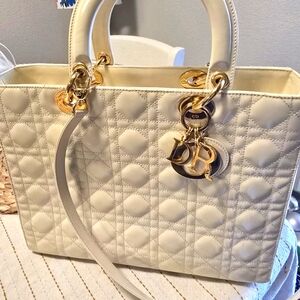 Lady Dior large .